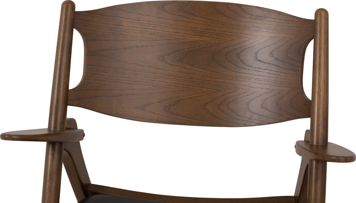 Camry Lounge Chair