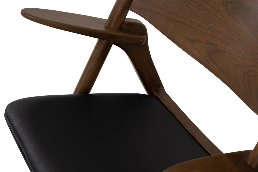 Camry Lounge Chair